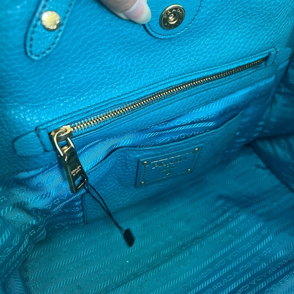 PRADA Vitello Daino leather bag in Turquoise - Picture 5 of 5